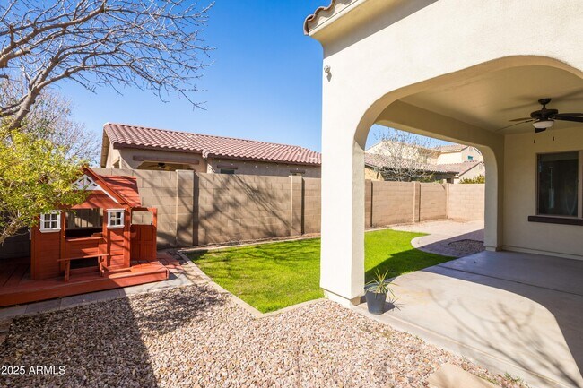 Building Photo - 3664 S Jasmine Dr