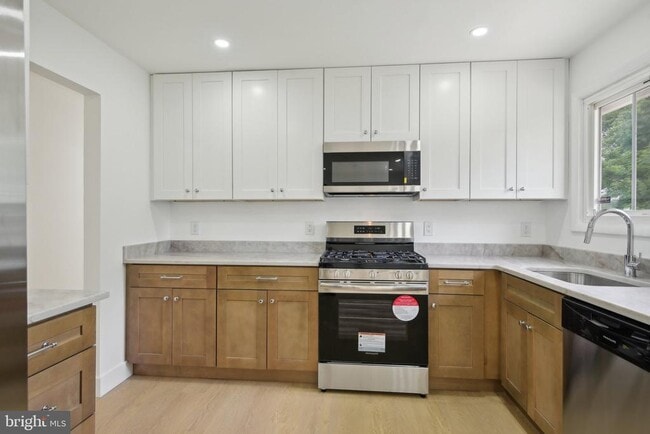 Building Photo - 1814 Ironton Dr