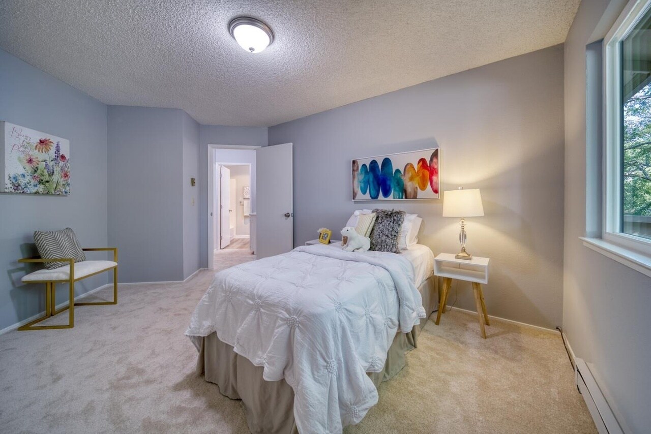 Guest Bed - 1178 N Abbott Ave