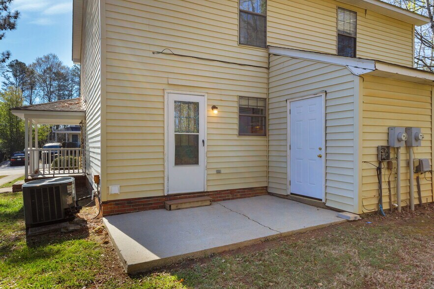 Storage Space - 103 Montague Dr