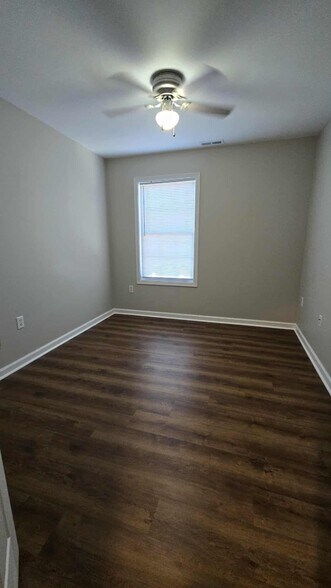 Building Photo - 511 National Ave