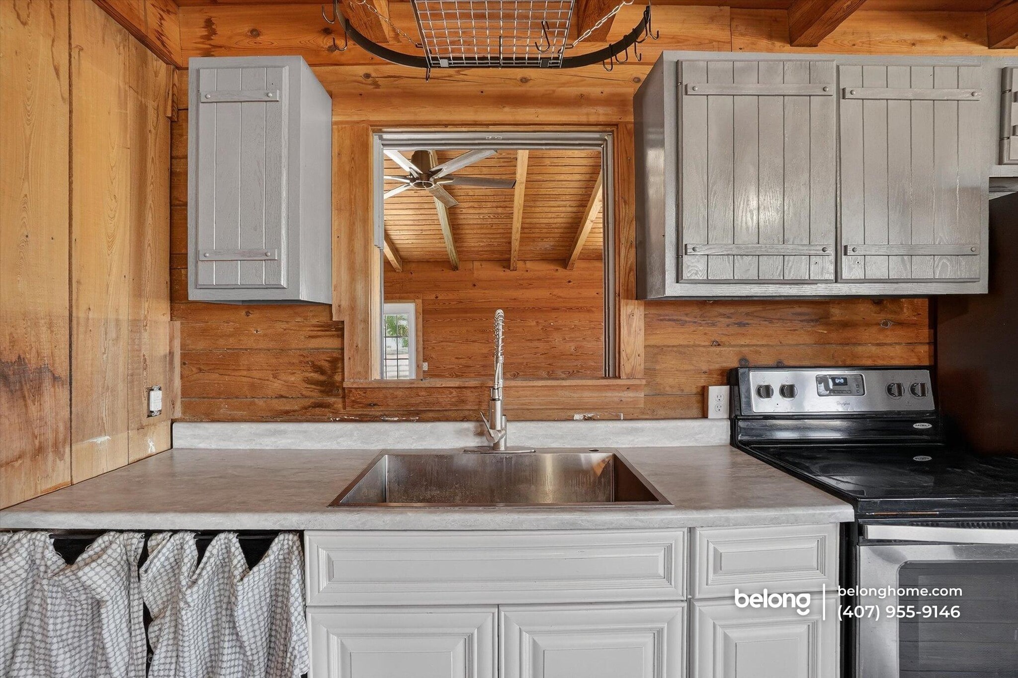 Building Photo - 1330 Niatross St