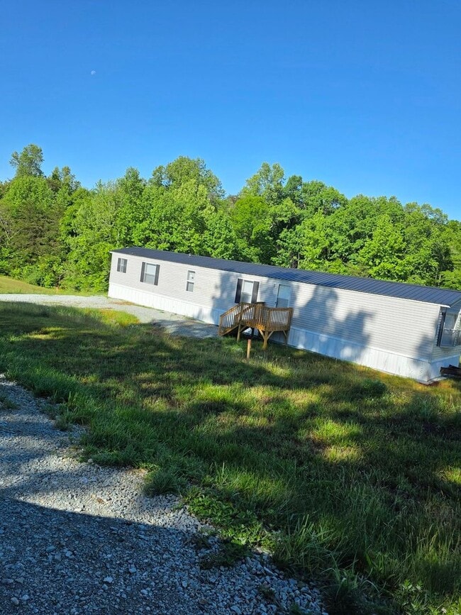 Building Photo - Ready to Move in