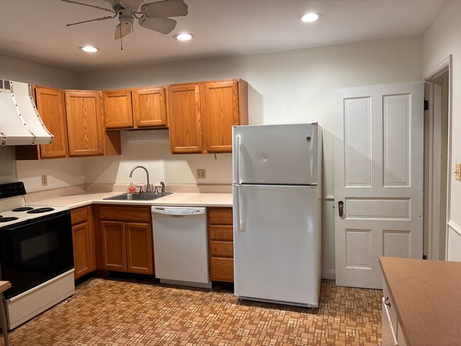 Building Photo - Hardin