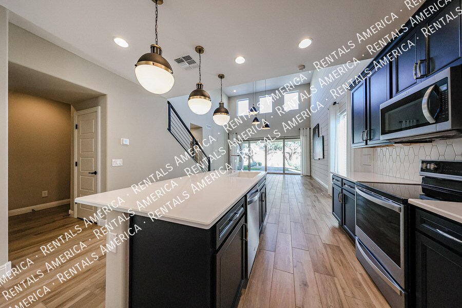 Building Photo - 1400 Flintlock Dr