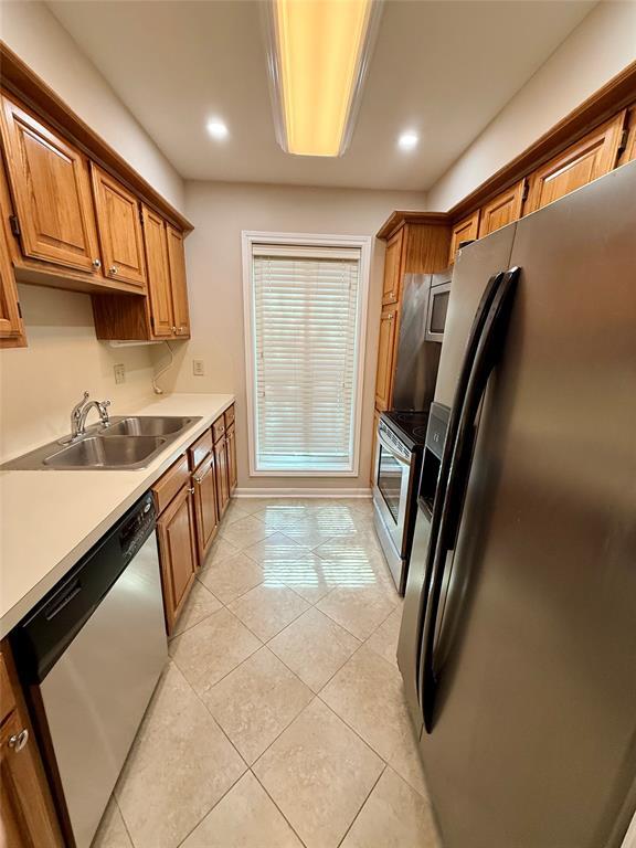 Building Photo - 1311 Antoine Dr