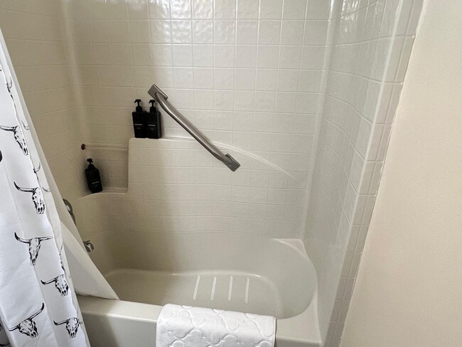 Building Photo - 13775 SW 115 Pl