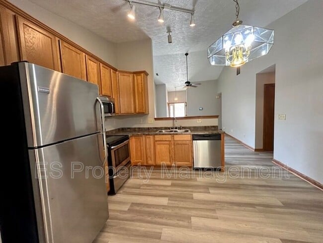 Building Photo - 5834 Blackley Ln