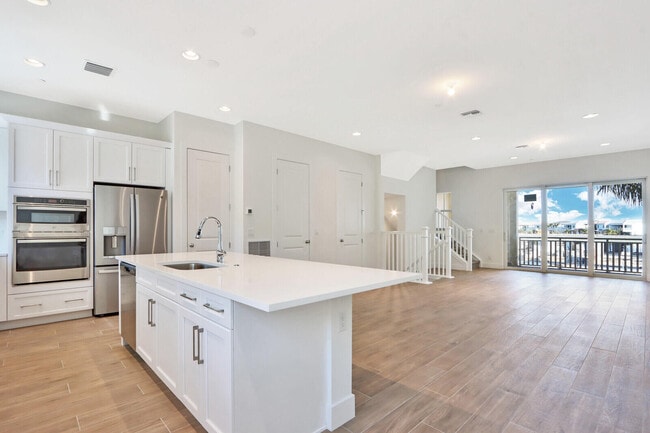 Building Photo - 5352 Sagan Ln