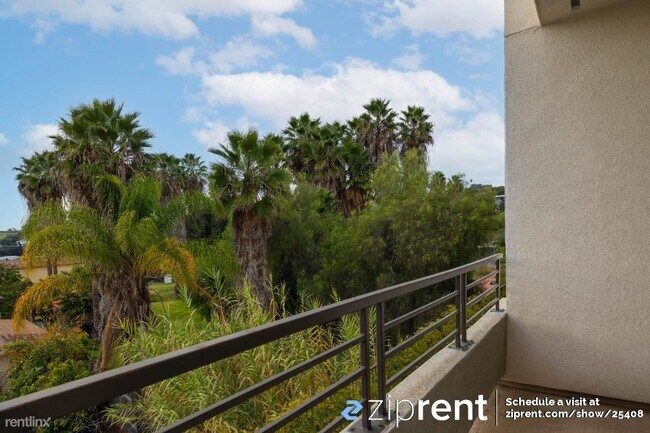 Building Photo - 3 br, 3.5 bath Condo - 2572 S Escondido Bl...