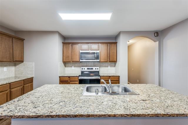 Building Photo - 1100 Cedar Hollow Dr