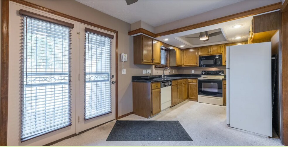 Building Photo - 5275 Timberline Rd