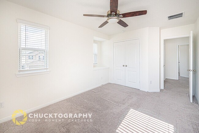 Building Photo - 6643 Elks Trace
