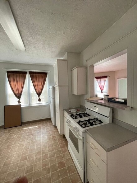 Building Photo - 231 Ashworth Pl