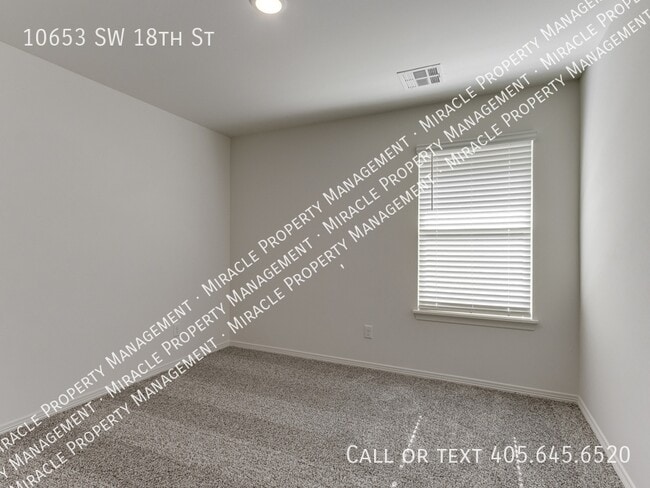 Building Photo - 10653 SW 18th St