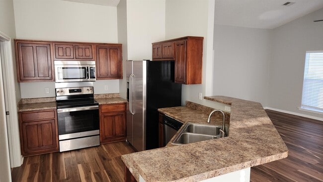 Building Photo - 5510 Underwood Cove