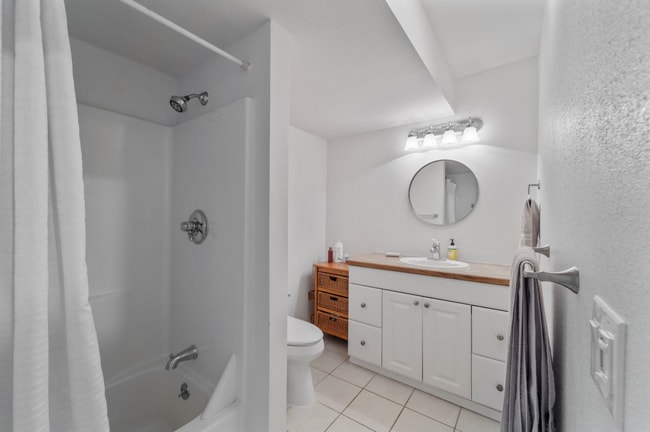 Building Photo - 4949 Rau Ln