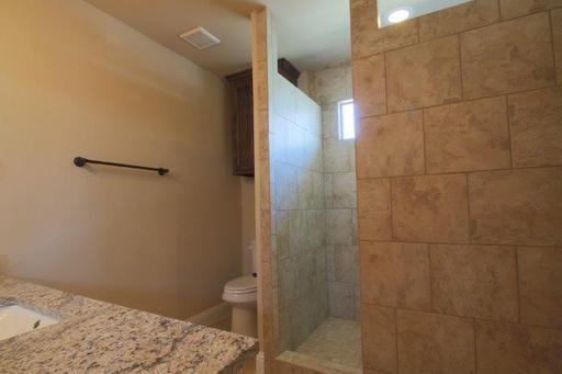 Building Photo - Little Piece of HEAVEN~3/2.5 Home w/ Open ...
