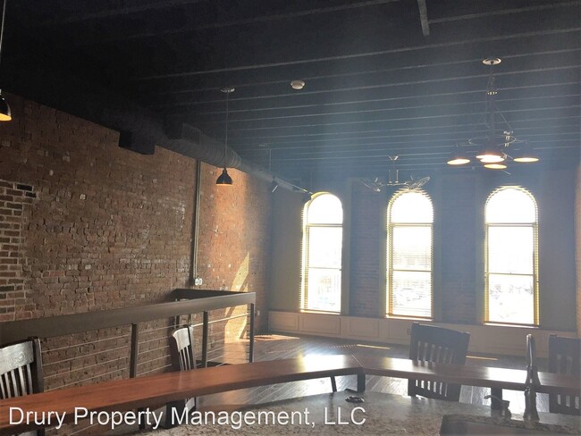 Building Photo - 2 br, 1 bath House - 311 Park Central West #B