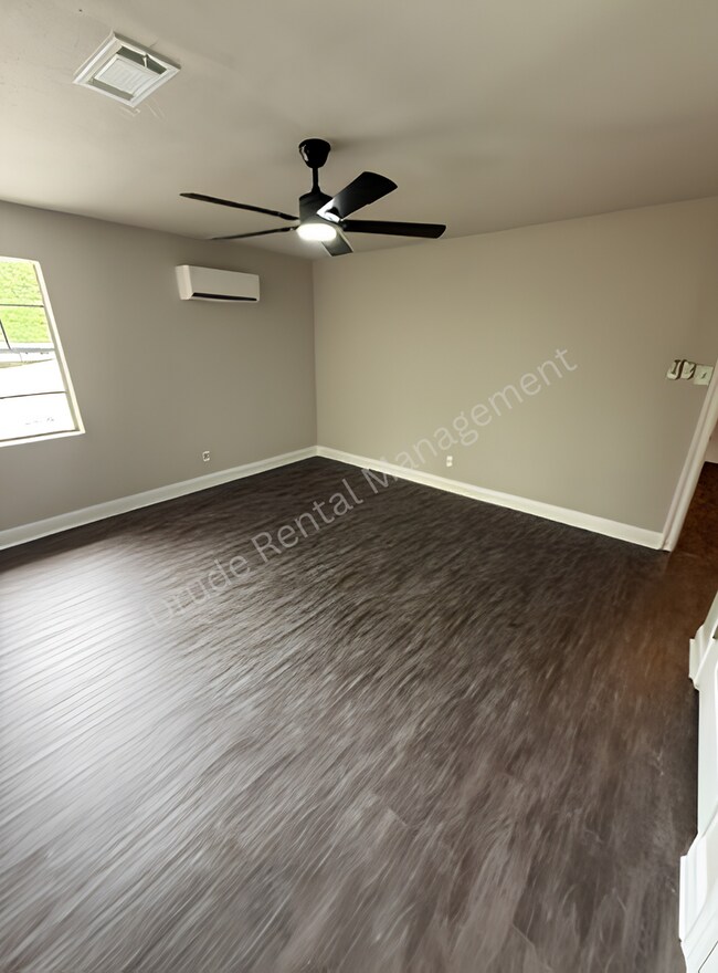 Building Photo - Remodel and Charming Home
