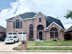 Building Photo - 5814 Gloucester Ct
