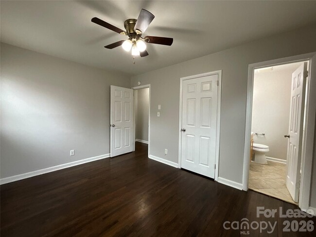 Building Photo - 1624 Eastway Dr