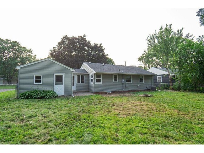 Building Photo - 5412 Maryland Ave N