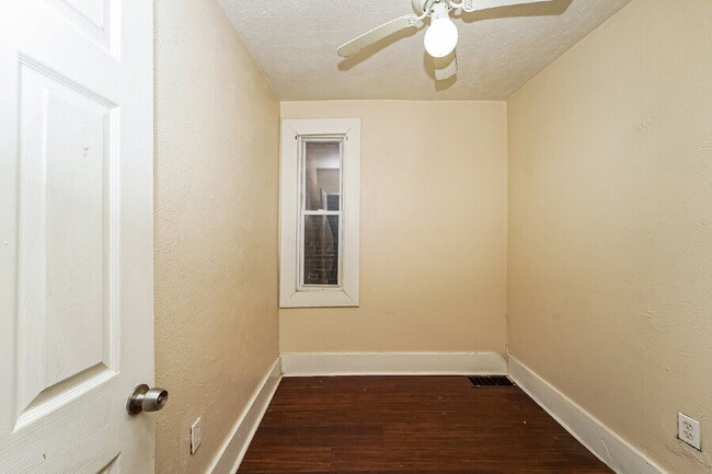 Building Photo - 6010 Wakefield Ave