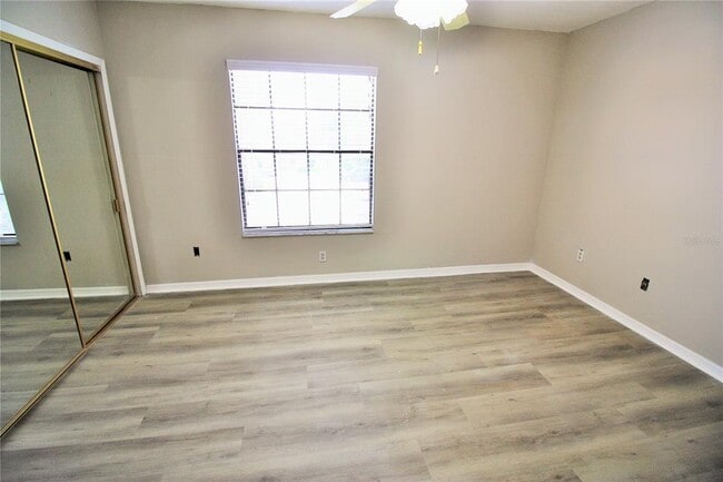 Building Photo - 7446 Wynnewood Square