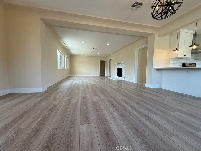 Building Photo - 1633 Kwis Ave