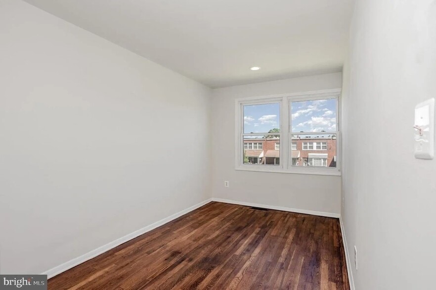 Building Photo - 8125 Mid Haven Rd