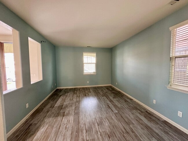 Building Photo - Beautiful 3 Bedroom 2 Bathroom Dove Creek Community Single Family Home in Atascadero Available 8/...