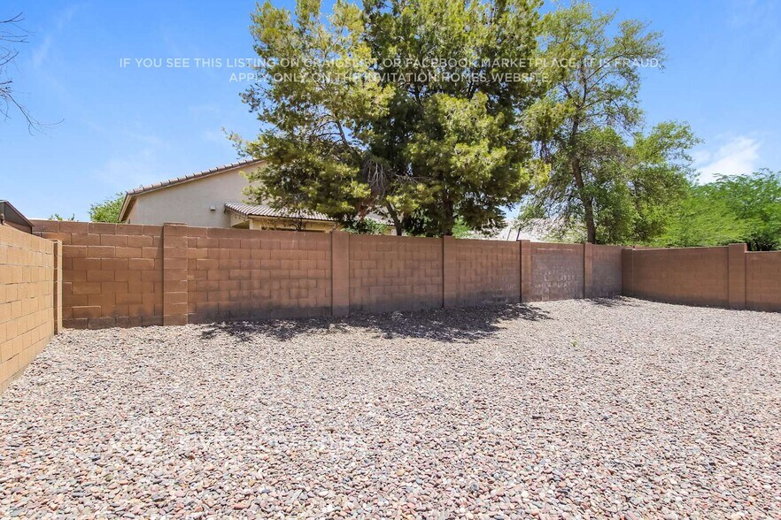 Building Photo - 7715 S 25th Ave