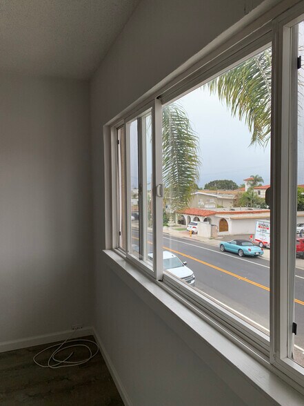 Building Photo - 223 Avenida Granada