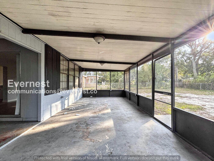 Building Photo - 2112 Wolf Rd