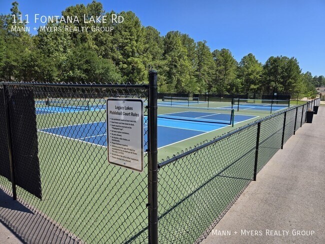 Building Photo - 111 Fontana Lake Rd