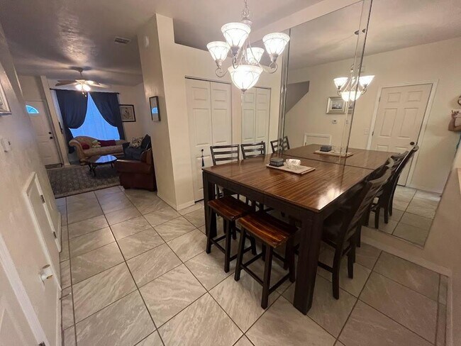 Dinning room - 3901 SW 20th Ave