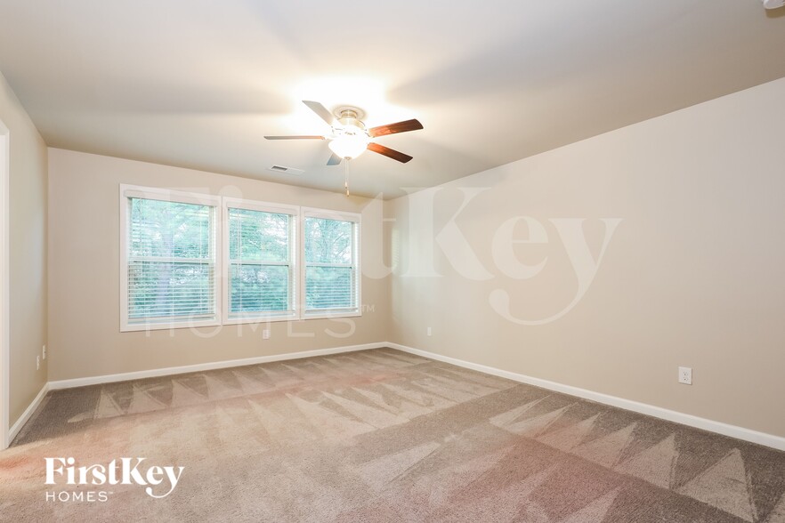 Building Photo - 3628 Moon Crest Dr