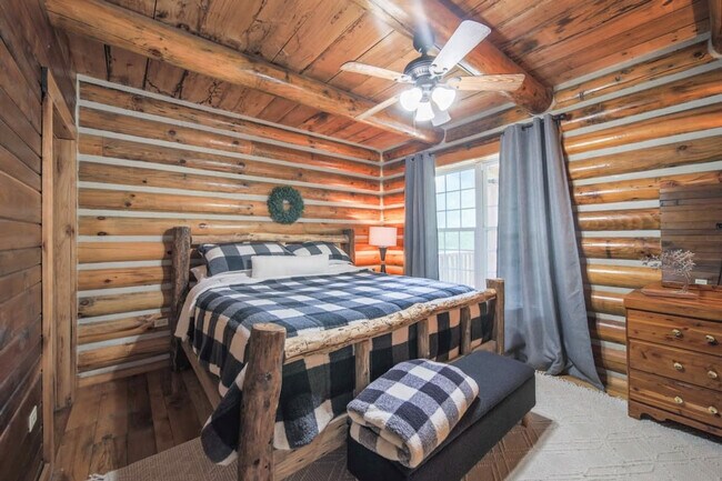 Building Photo - 195 Black Bear Dr