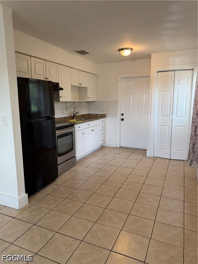Building Photo - 2804 River Ridge Blvd