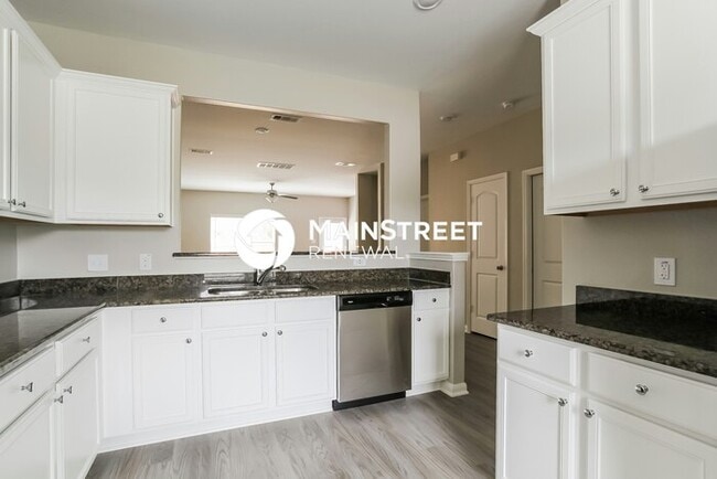 Building Photo - 5 Bedroom Pet-Friendly Home in Magnolia, TX with Main Street Renewal