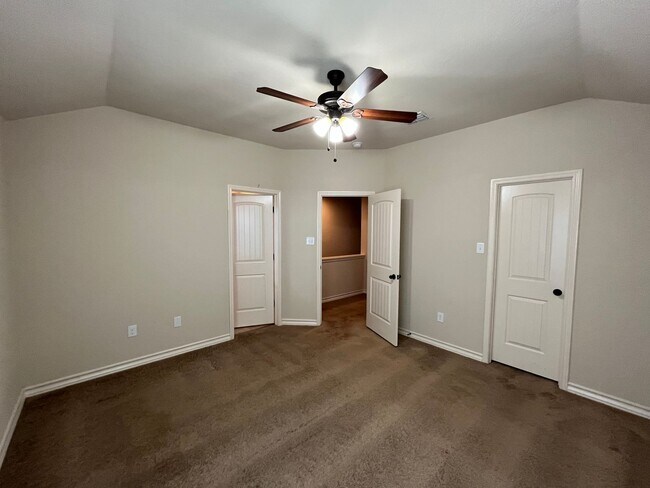 Building Photo - 7010 Micayla Cv