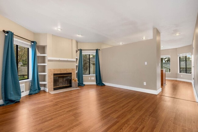 Building Photo - 9009 Avondale Rd NE