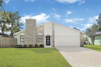 Building Photo - 17411 Seven Pines Dr