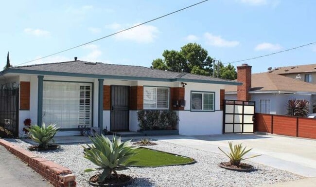 Primary Photo - North Inglewood Home