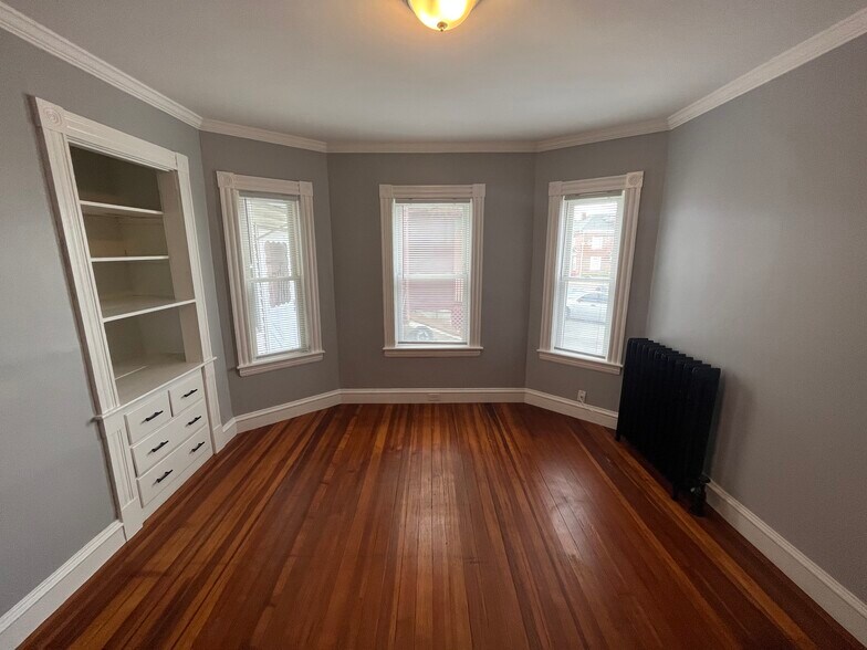 Living Area - 9 Mt Vernon St