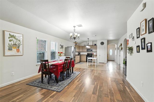 Building Photo - 3206 Kingsbrook Dr