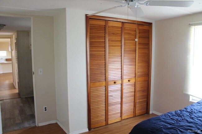 CLOSET IN 2ND BEDROOM - 6520 Sun Country Dr