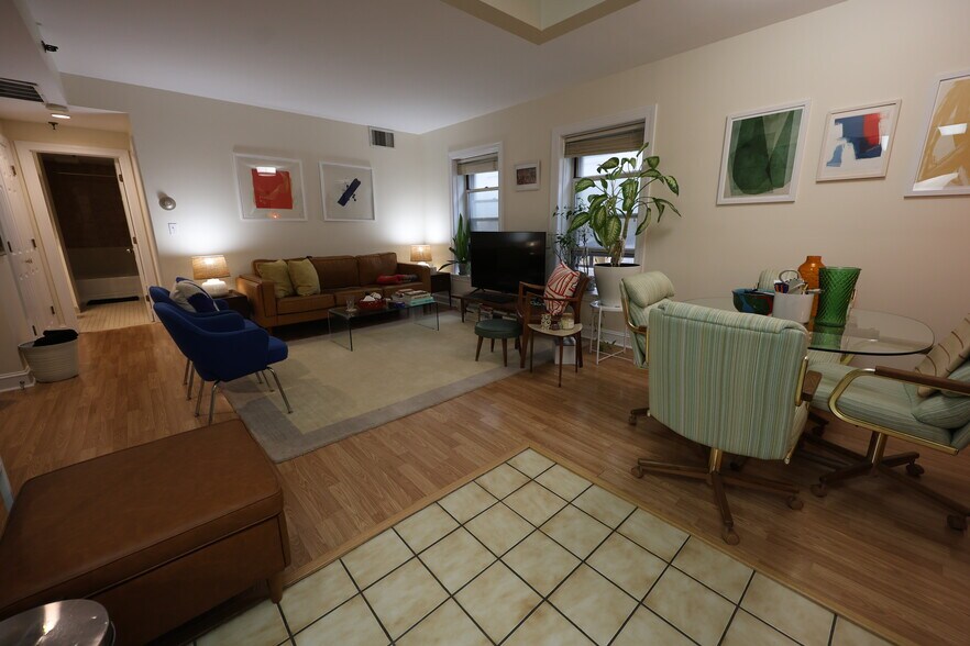 Building Photo - 416 Commonwealth Ave