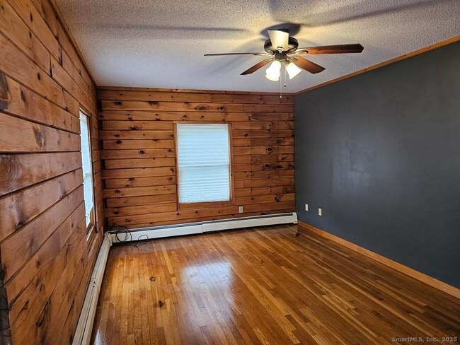 Building Photo - 698 Leetes Island Rd